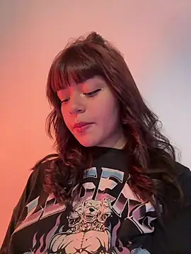 Snapshot of Ashley_Chriss chatting on 12/29/24, 04:16 Ashley Chriss online show from 12/29/24, 04:16