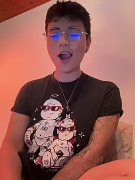 Snapshot of Ashley_Chriss chatting on 01/10/25, 05:58 Ashley Chriss online show from 01/10/25, 05:58