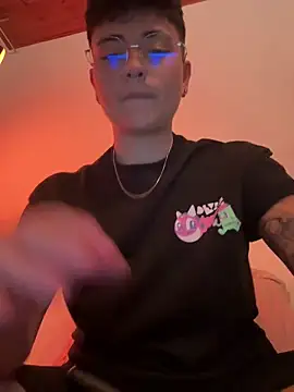 Snapshot of Ashley_Chriss chatting on 01/12/25, 07:11 Ashley Chriss online show from 01/12/25, 07:11