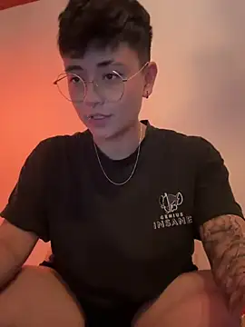 Snapshot of Ashley_Chriss chatting on 01/16/25, 03:23 Ashley Chriss online show from 01/16/25, 03:23