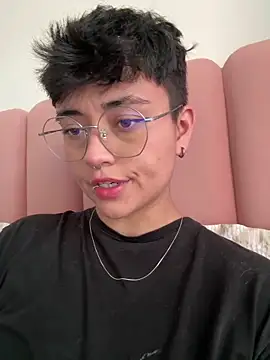 Snapshot of Ashley_Chriss chatting on 02/02/25, 09:02 Ashley Chriss online show from 02/02/25, 09:02