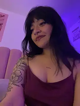 Snapshot of Ashley_Chriss chatting on 10/19/25, 12:55 Ashley Chriss online show from 10/19/25, 12:55