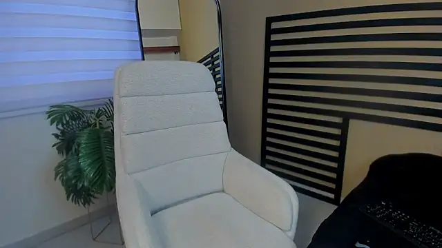 Catyloves online show from 03/11/26, 08:37