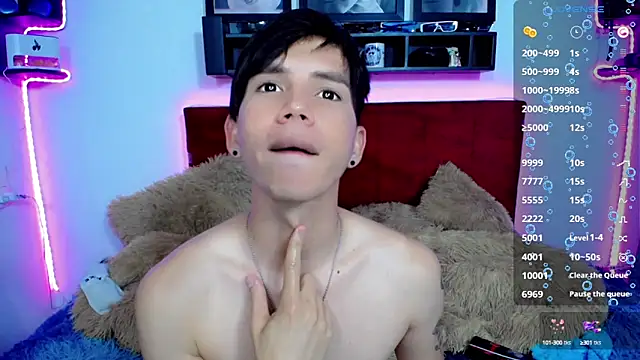 Tayson Rivers online show from 01/11/25, 01:27