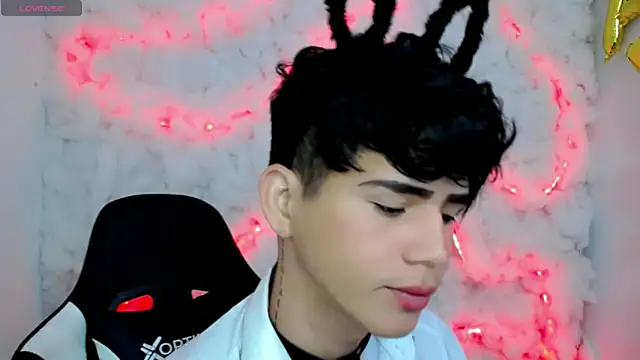 Tayson Rivers online show from 10/02/25, 12:23