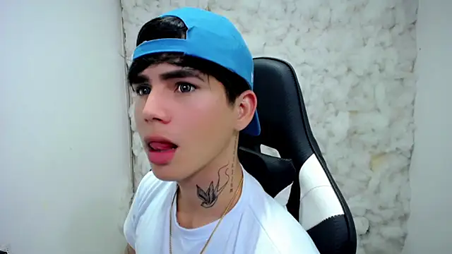 Snapshot of Tayson_Rivers chatting on 12/21/25, 11:34 Tayson Rivers online show from 12/21/25, 11:34