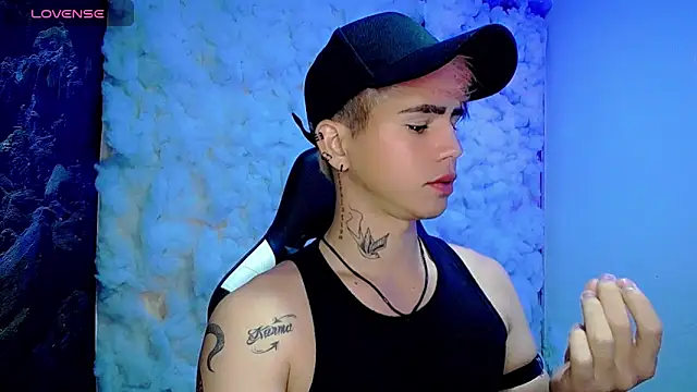 Snapshot of Tayson_Rivers chatting on 02/04/26, 05:24 Tayson Rivers online show from 02/04/26, 05:24