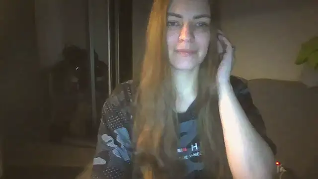 AnnaDiamond1 online show from 11/19/25, 12:54