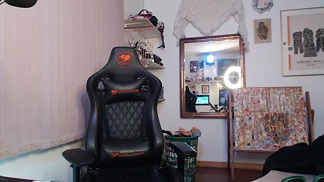 Siriss boyrag online show from 02/28/25, 11:23