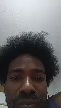 Siriss boyrag online show from 10/22/25, 12:44