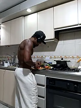 Siriss boyrag online show from 11/07/25, 04:23