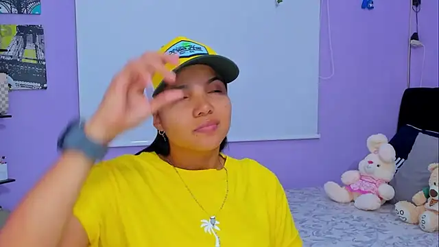 sara mendez2 online show from 03/15/25, 11:06