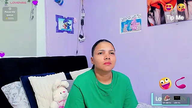 sara mendez2 online show from 11/17/25, 11:21