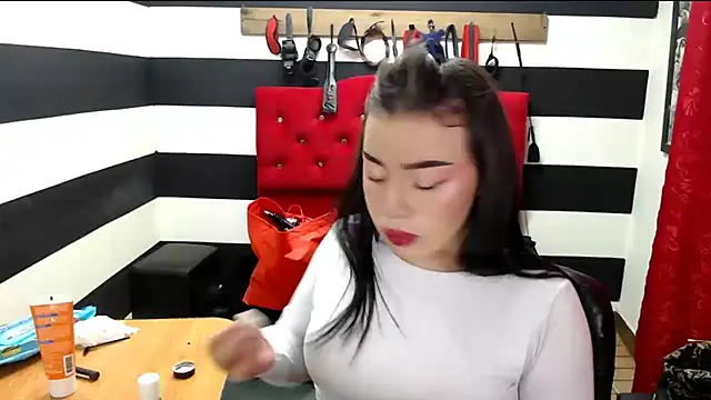 Marian Ran online show from 02/06/25, 02:55