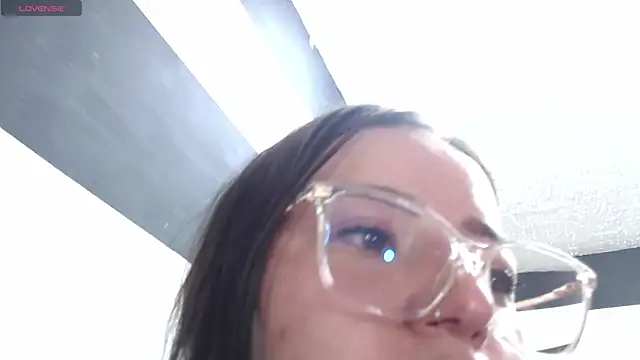 Marian Ran online show from 02/11/25, 02:57