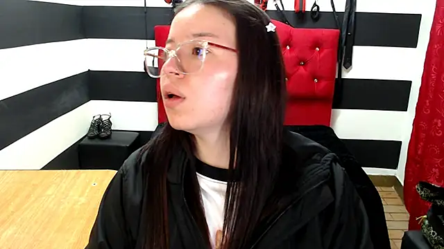 Marian Ran online show from 02/17/25, 03:04