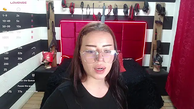 Marian Ran online show from 10/16/25, 03:51