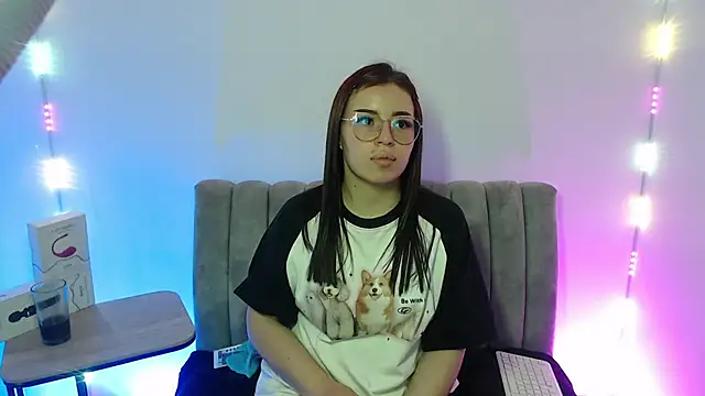 Marian Ran online show from 11/28/25, 01:52