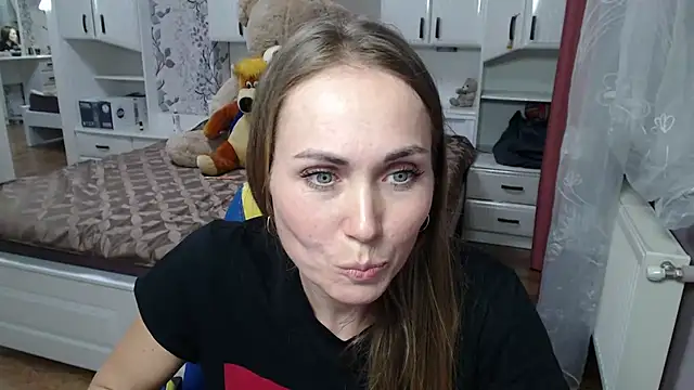 Snapshot of 69SexySecret69 chatting on 03/10/25, 05:07 69SexySecret69 online show from 03/10/25, 05:07