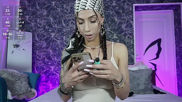BrianaGolddenn online show from 05/27/26, 07:33