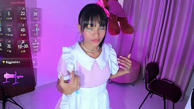 Snapshot of KaattySweet_ chatting on 12/13/25, 07:53 KaattySweet online show from 12/13/25, 07:53