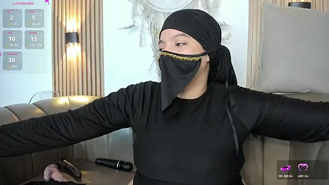 malak nanyy online show from 05/31/26, 12:08