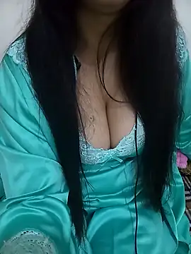 Snapshot of Liyan- chatting on 03/20/25, 01:57 Liyan- online show from 03/20/25, 01:57