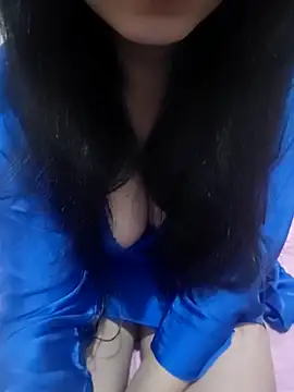 Snapshot of Liyan- chatting on 11/09/25, 09:13 Liyan- online show from 11/09/25, 09:13