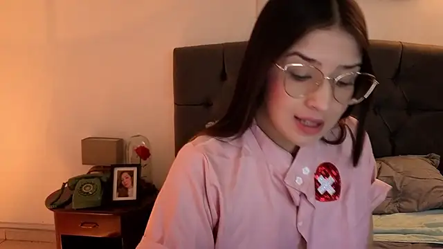 Emma Lombardi online show from 10/15/25, 01:44