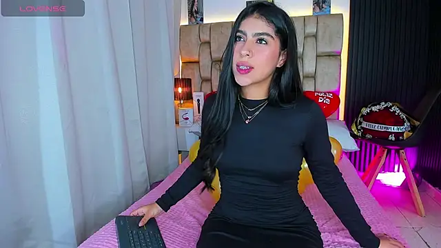 little sophie18 online show from 03/13/26, 08:26