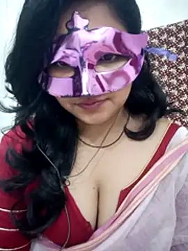 Snapshot of Shivi_shahh chatting on 11/06/25, 07:09 Shivi shahh online show from 11/06/25, 07:09