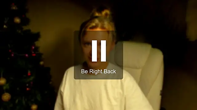 foxy blond online show from 12/17/25, 12:16