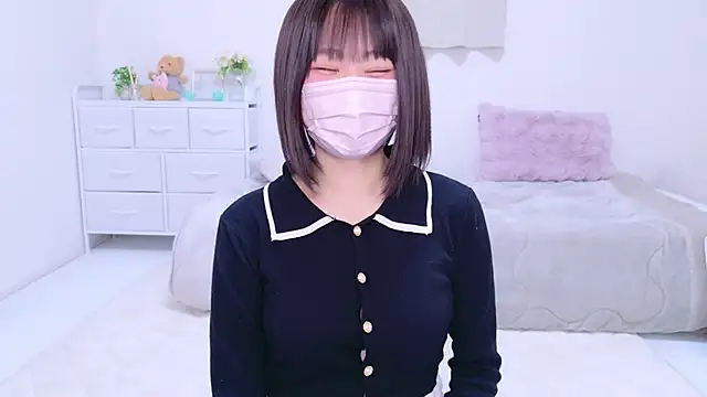 Snapshot of Im_Yu-na chatting on 12/20/24, 04:25 Im Yu-na online show from 12/20/24, 04:25