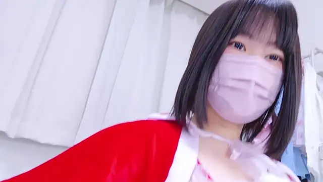 Snapshot of Im_Yu-na chatting on 12/24/24, 01:50 Im Yu-na online show from 12/24/24, 01:50