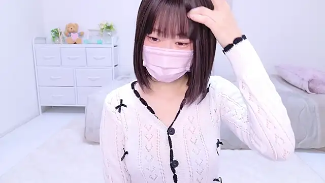Snapshot of Im_Yu-na chatting on 12/28/24, 01:49 Im Yu-na online show from 12/28/24, 01:49