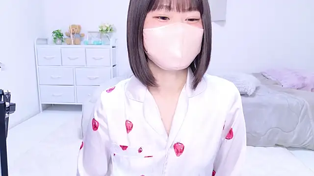 Snapshot of Im_Yu-na chatting on 03/11/25, 09:04 Im Yu-na online show from 03/11/25, 09:04