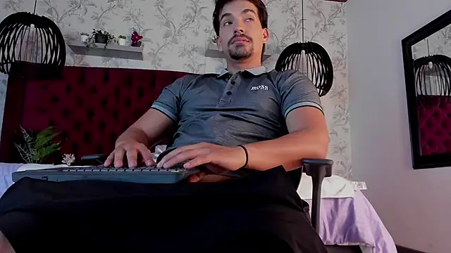 Ian Daviz online show from 03/19/25, 01:43