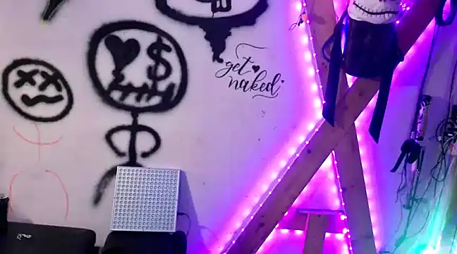 KRYZTALYNXXX online show from 12/24/24, 02:54