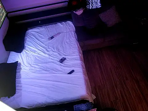 KRYZTALYNXXX online show from 04/24/26, 03:58