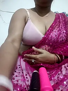 Snapshot of riya_kumari0 chatting on 12/07/24, 04:03 riya kumari0 online show from 12/07/24, 04:03