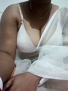 Snapshot of riya_kumari0 chatting on 02/19/25, 01:17 riya kumari0 online show from 02/19/25, 01:17