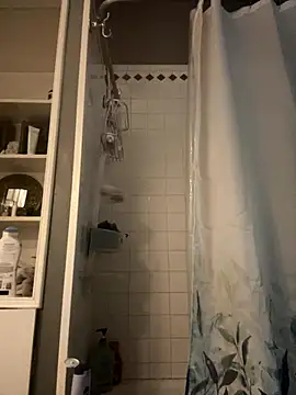 JdLove1 online show from 12/04/24, 08:45