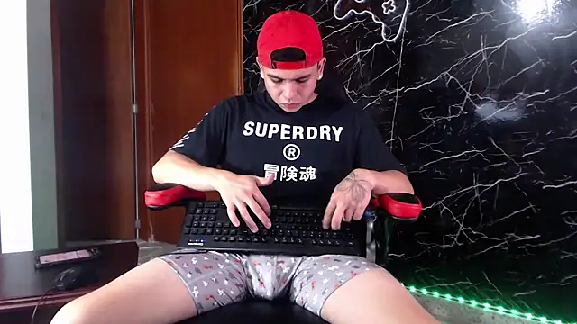 Snapshot of maty_hardx chatting on 01/11/25, 01:43 maty hardx online show from 01/11/25, 01:43