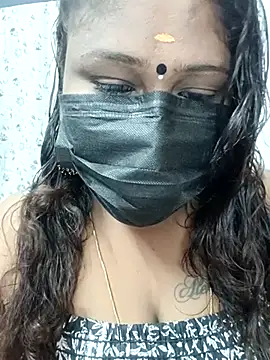 Snapshot of simran21 chatting on 02/22/25, 02:19 simran21 online show from 02/22/25, 02:19