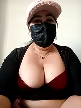 Snapshot of Jawahir-pretty-women chatting on 12/19/24, 11:29 Jawahir-pretty-women online show from 12/19/24, 11:29