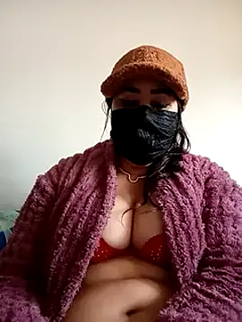 Snapshot of Jawahir-pretty-women chatting on 12/25/24, 11:22 Jawahir-pretty-women online show from 12/25/24, 11:22