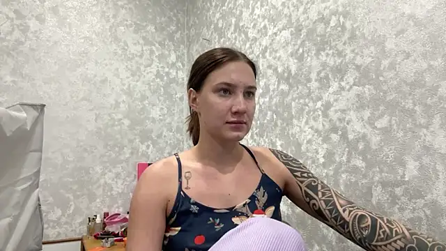 AnneBall online show from 12/21/24, 03:42