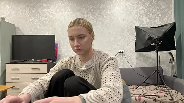 AnneBall online show from 01/25/25, 03:20