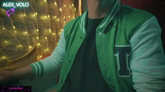 alex-volo online show from 12/27/24, 09:39