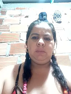 Snapshot of 06_aimar chatting on 11/11/25, 09:20 06 aimar online show from 11/11/25, 09:20